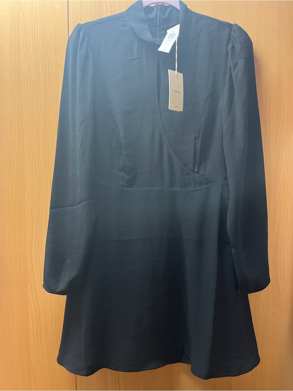NWT* Aritzia Wilfred Lola Dress | Black, size 10